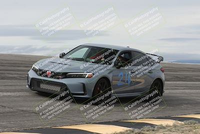 media/Jan-03-2026-SCCA SD (Sat) [[c9b9d14034]]/4-Novice Group/Session 1 Bowl/